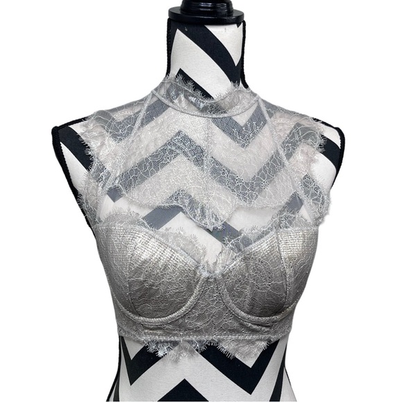 Victoria's Secret Dream Angles High Neck Chatilly Lace Demi Sz 32D Bra - Picture 1 of 12